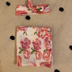 Receiving blanket with matching bow